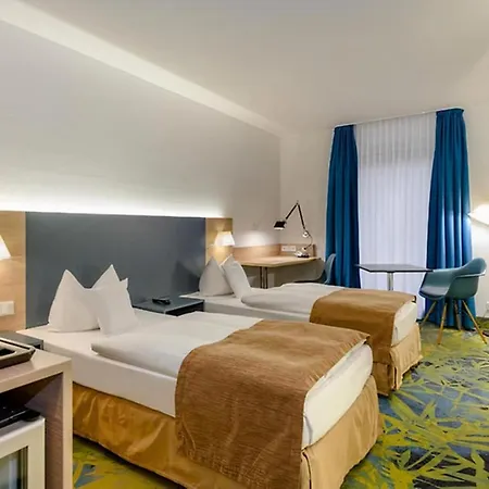 Plaza Hotel 4*