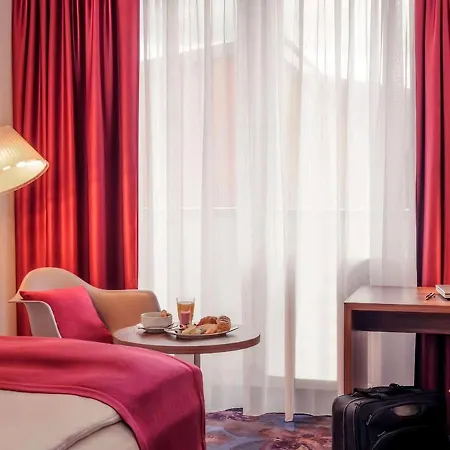 Plaza Hotel 4*