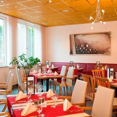Hotel Plaza 4*