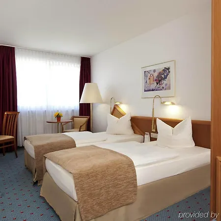 Ξενοδοχείο Plaza 4*
