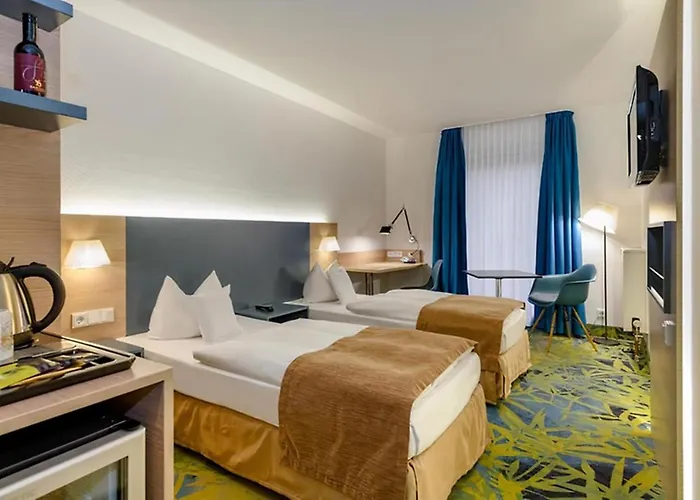 Plaza Hotell 4*